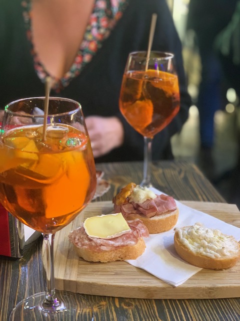 passage obligé à l'apéritif et le spritz